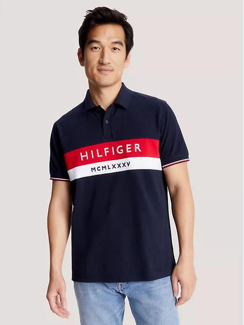 POLO DE CORTE REGULAR CON LOGO