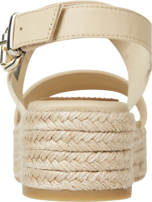 SANDALIAS ESTILO ALPARGATA CON CUÑA DE CUERDA