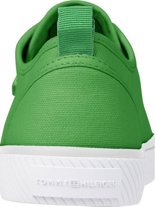 DEPORTIVOS DE LONA CON LOGO ESMALTADO