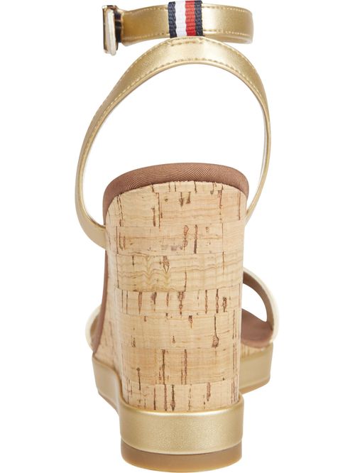SANDALIAS CON CUÑA ALTA
