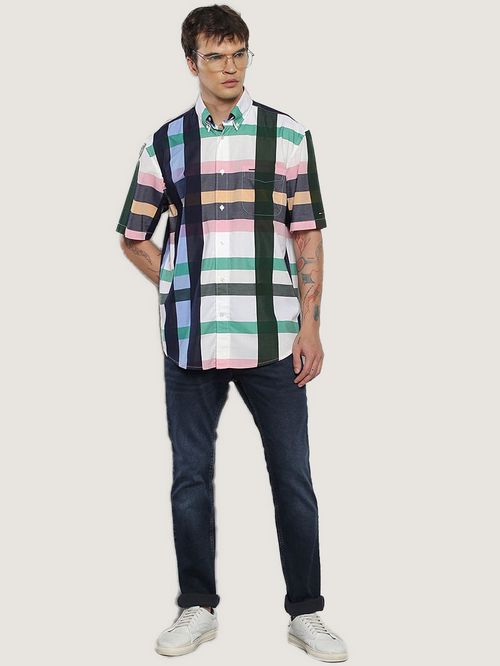 CAMISA DE MANGA CORTA CON DISEÑO DE CUADROS