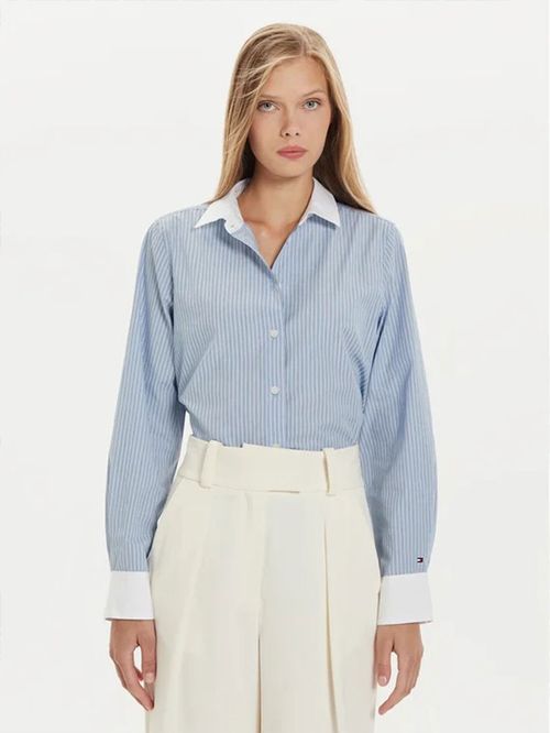 CAMISA DE CORTE REGULAR CON LOGO BORDADO
