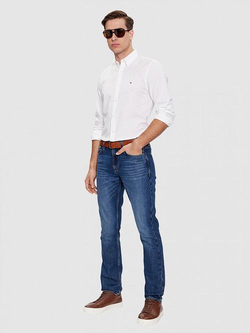 CAMISA DE CORTE SLIM CON LOGO
