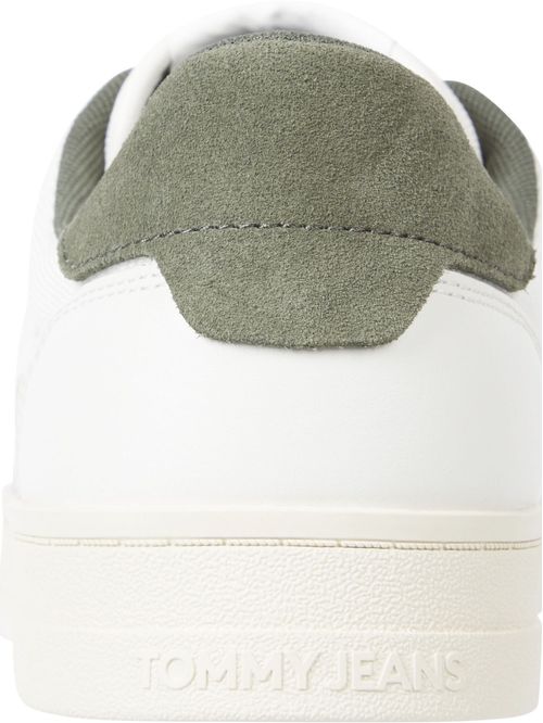 DEPORTIVOS DE CUERO CON LOGO TONAL