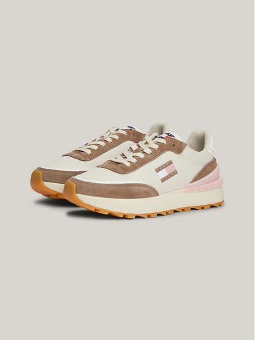 DEPORTIVOS ESTILO RUNNING CON SUELA DENTADA