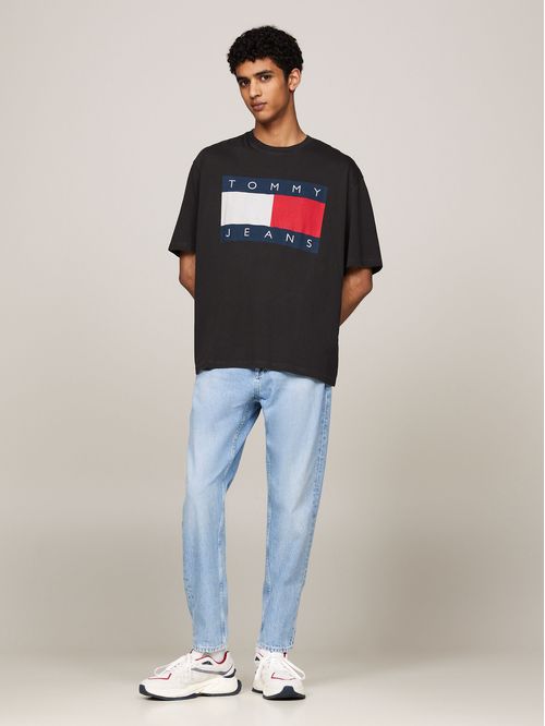 CAMISETA CON PARCHE CON LOGO Y CORTE OVERSIZE