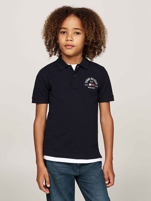 POLO DE CORTE REGULAR CON LOGO (NIÑOS)