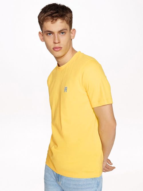 CAMISETA CON MONOGRAMA TH A CONTRASTE