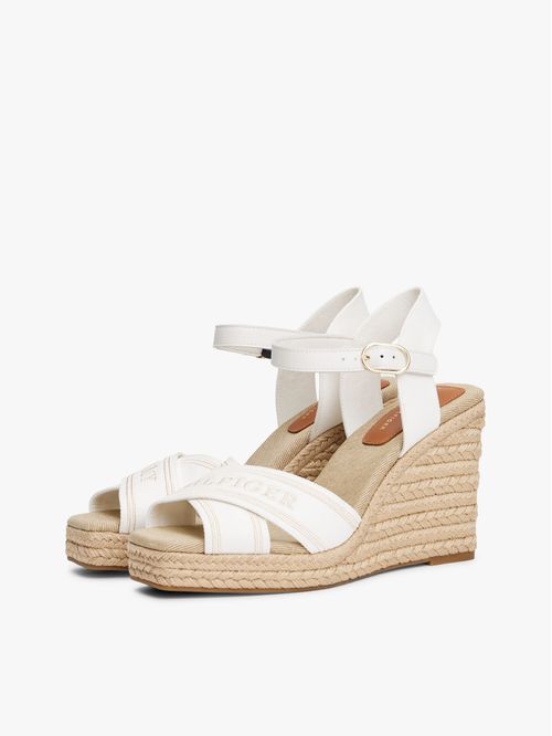 SANDALIAS DE TACO CON ESTILO ALPARGATA