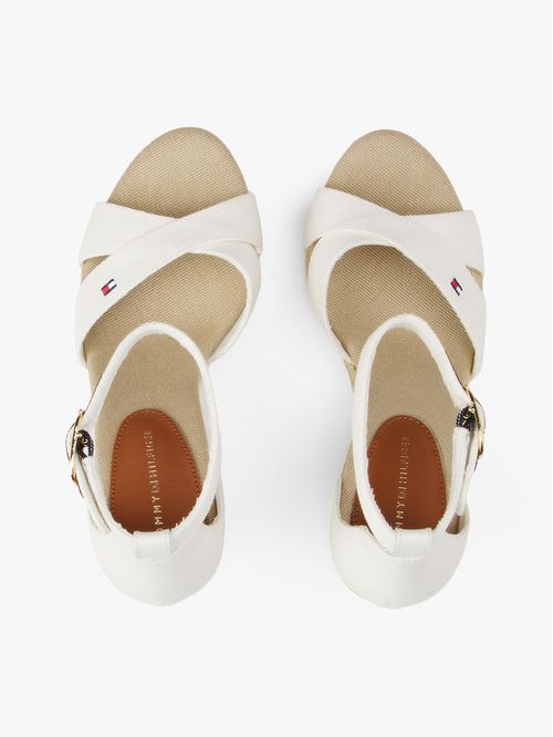 SANDALIAS DE TACO ALTO CON ESTILO DE ALPARGATA