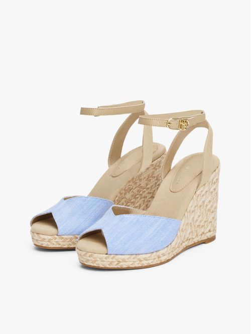 SANDALIAS DE TACO EN TEJIDO CHAMBRAY
