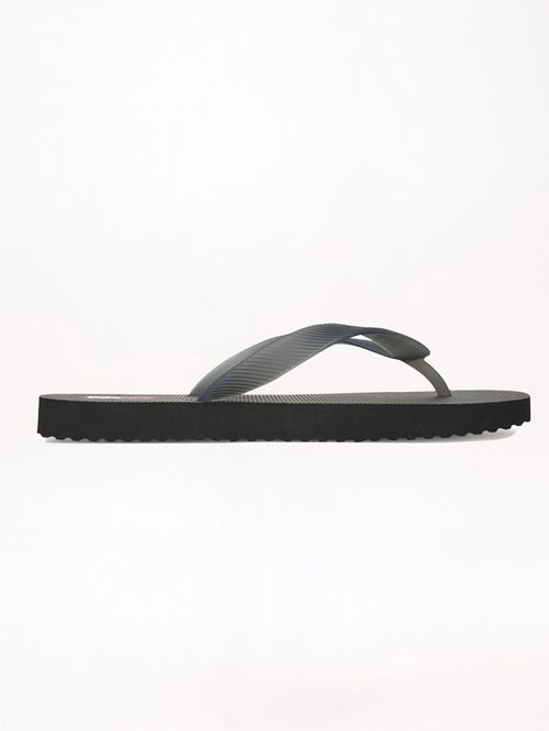 ZAPATILLAS CON SUELA DENTADA Y LOGO