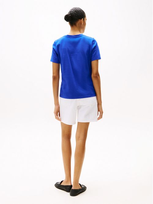 CAMISETA CON LOGO A CONTRASTE