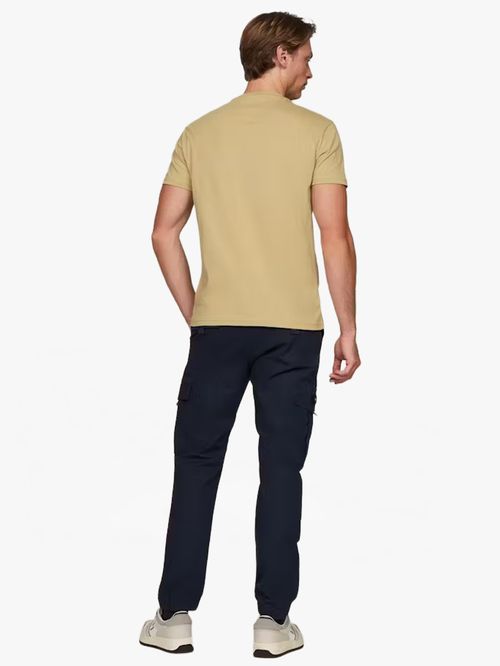 CAMISETA CON LOGO BORDADO