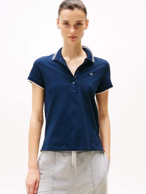 POLO DE CORTE SLIM CON LOGO A CONTRASTE