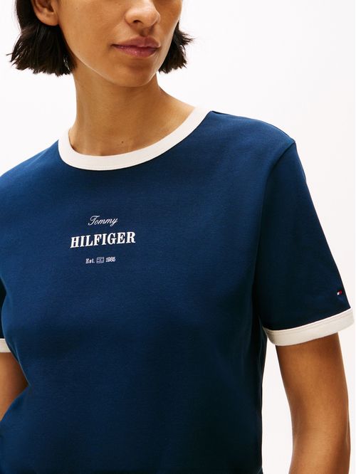 CAMISETA DE RIBETES A CONTRASTE CON LOGO
