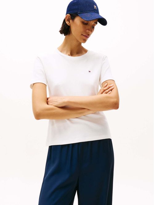 CAMISETA DE CUELLO REDONDO CON CORTE SLIM