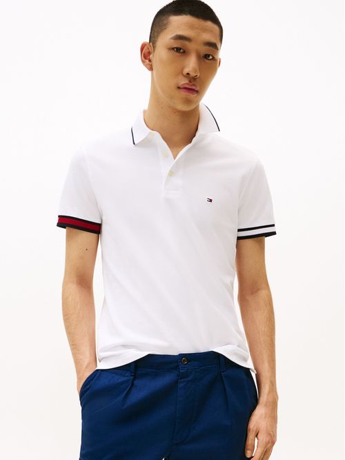 POLO DE CORTE SLIM CON RIBETES DISTINTIVOS