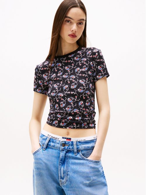 CAMISETA DE CORTE SLIM CON FLORES