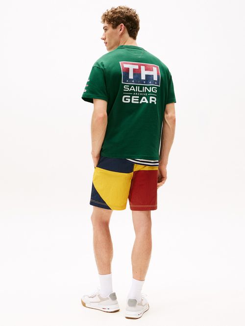 CAMISETA AMPLIA HILFIGER CON LOGO TRASERO