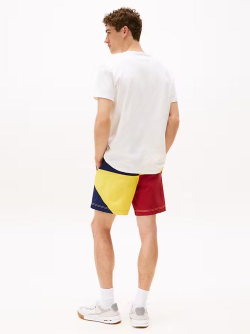 CAMISETA NÁUTICA CON PARCHE HILFIGER