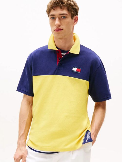 POLO NÁUTICO HILFIGER CON LOGO TRASERO
