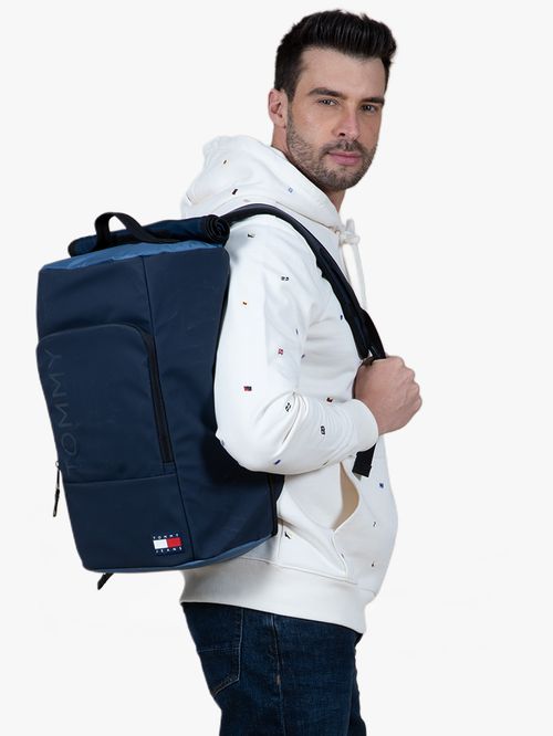 SUÉTER CON CAPUCHA AOP