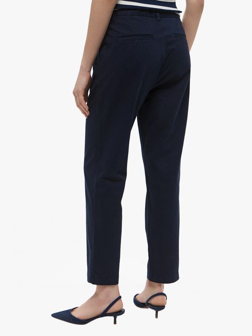 PANTALÓN CHINO DE CORTE SLIM
