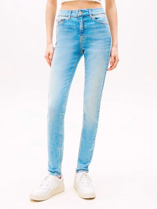 JEANS NORA DE CINTURA MEDIA Y CORTE SKINNY