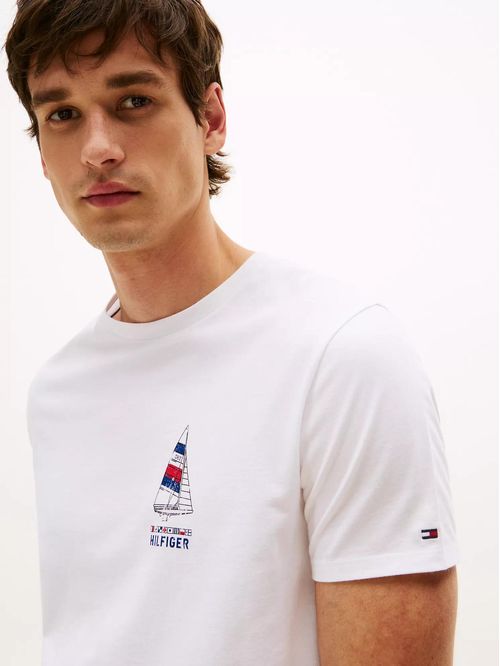 CAMISETA CON LOGO GRÁFICO VELERO