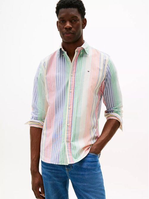 CAMISA OXFORD CON PATRÓN DE RAYAS MULTICOLORES