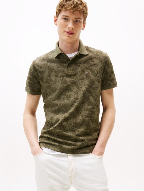 POLO DE CORTE REGULAR CON DISEÑO AOP