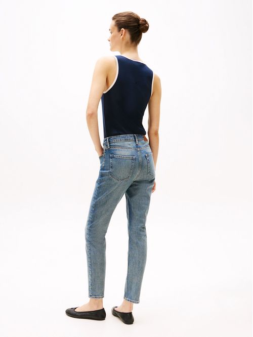 JEANS PITILLO DE CORTE AJUSTADO Y TIRO ALTO