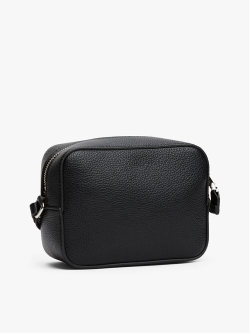 CARTERA CRUZADA CON INSIGNIA TONAL