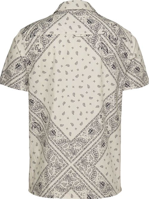 CAMISA DE MANGA CORTA CON CORTE REGULAR