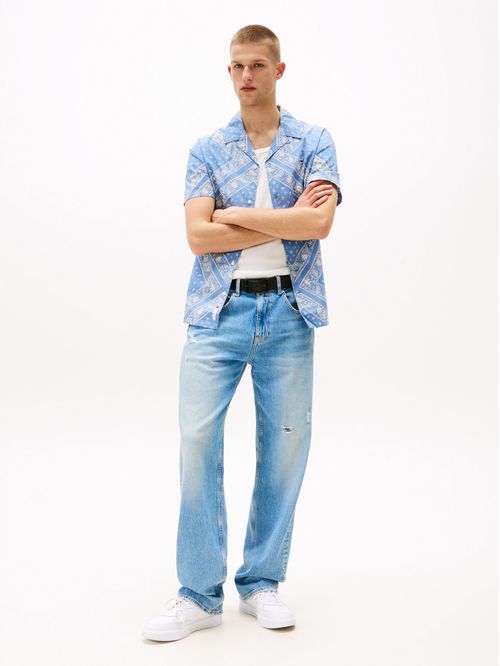 CAMISA DE MANGA CORTA CON CORTE REGULAR
