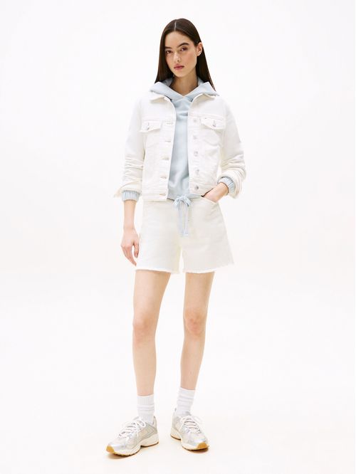 SHORTS DENIM DE CORTE REGULAR CON BAJO SIN REMATAR