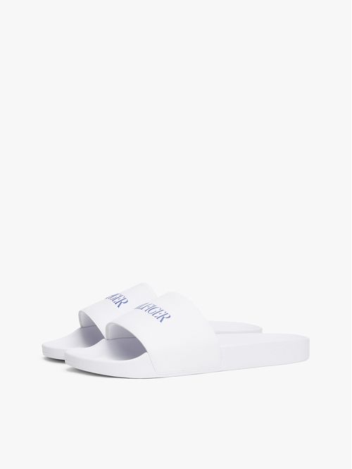 ZAPATILLAS CON LOGO EN RELIEVE