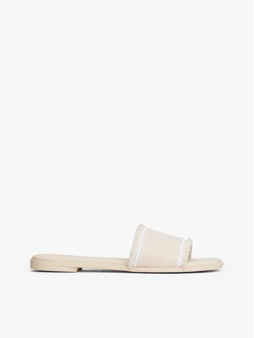 SANDALIAS DE LONA CON RIBETE DESHILACHADO